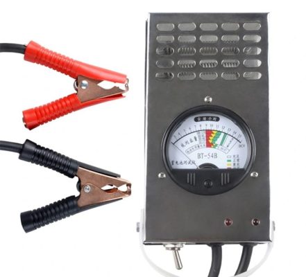 đồng hồ kẹp để kiểm tra ắc quy còn khỏe hay yếu 