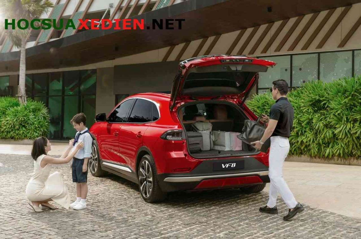 Dịch Vụ Thu Mua Ô Tô Điện Cũ – Nên Bán Lúc Nào Để Được Giá Cao Nhất?